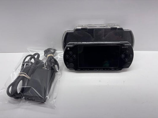 PSP 2001 BLACK + 4 GB MEMORY STICK + CASE (usagé)