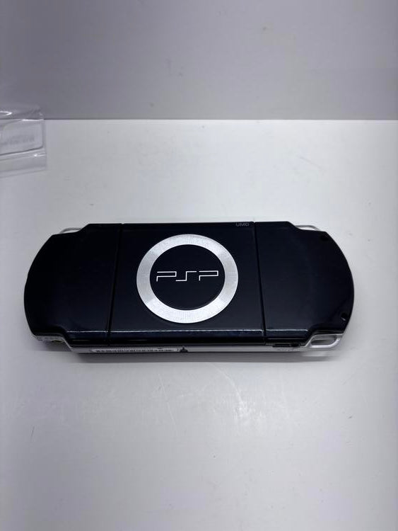 PSP 2001 Black + 2 GB Memory Stick + Case
