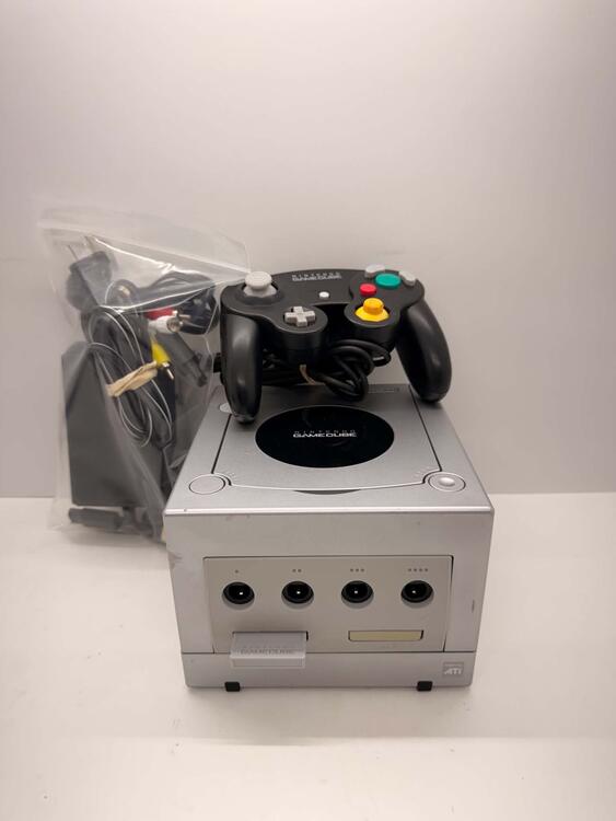 GAMECUBE PLATINUM (DOL-101) + 1 CONTROLLER + 1 MEMORY CARD