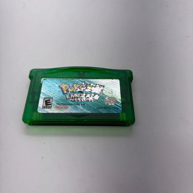POKEMON EMERALD VERSION - NEW BATTERY (COMPLETE IN BOX) (usagé)