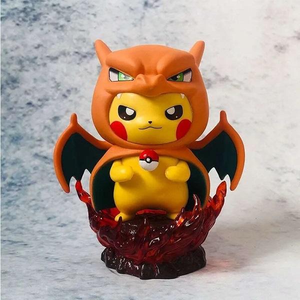 PIKACHU COSPLAY CHARIZARD 12 CM PVC (usagé)