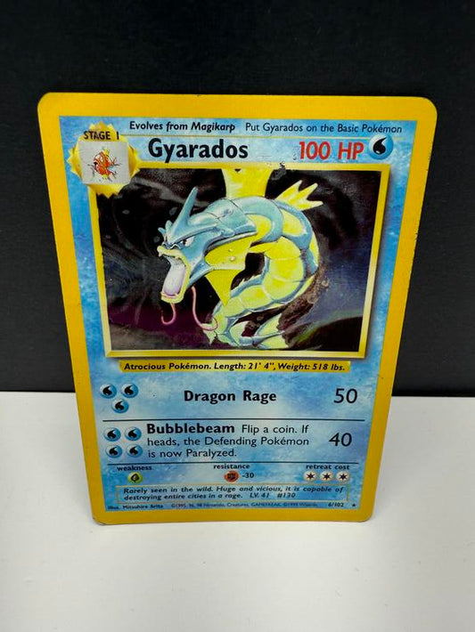 GYARADOS 6/102 (POKEMON BASE SET) (usagé)