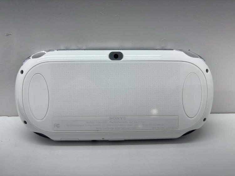 PLAYSTATION VITA WHITE WI-FI + 4G MEMORY CARD (usagé)