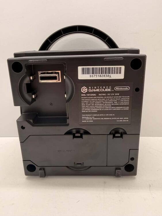 GAMECUBE JET BLACK (DOL-001) + 1 CONTROLLER + 1 MEMORY CARD (used)