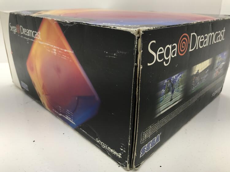 SEGA DREAMCAST WHITE (COMPLETE IN BOX)