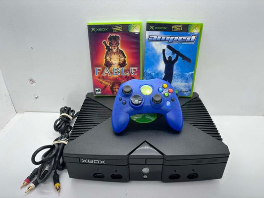 XBOX BLACK + 2 CONTROLLERS (used)