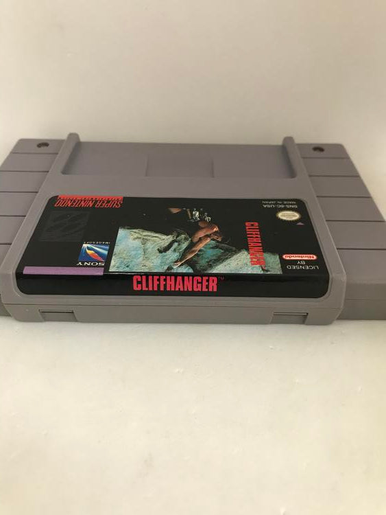 CLIFFHANGER (usagé)