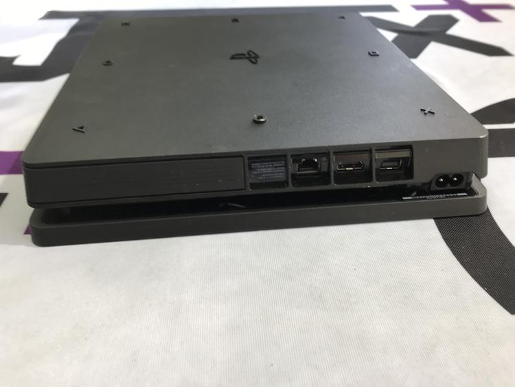 PLAYSTATION 4 SLIM BLACK