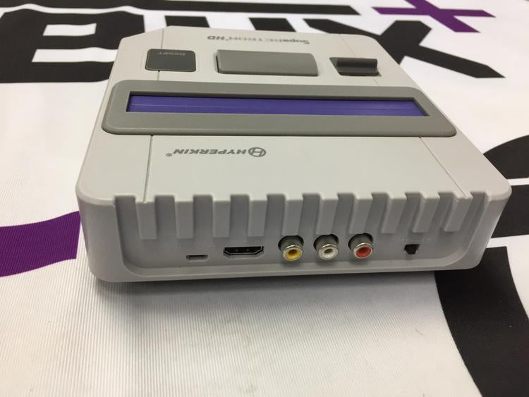 SUPA RETRON HD HYPERKIN (COMPLETE IN BOX) (usagé)