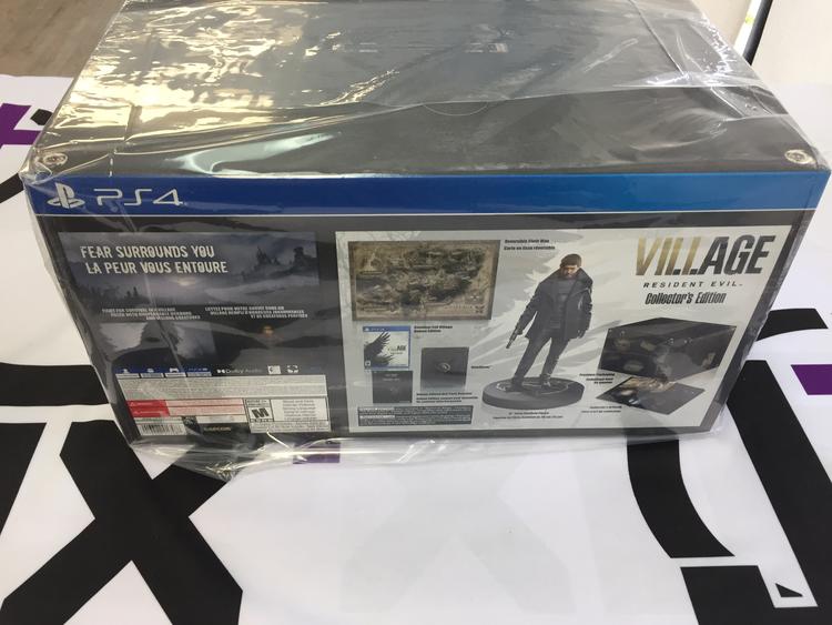 RESIDENT EVIL VIII VILLAGE COLLECTOR'S EDITION