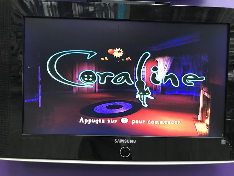 CORALINE (COMPLETE IN BOX)