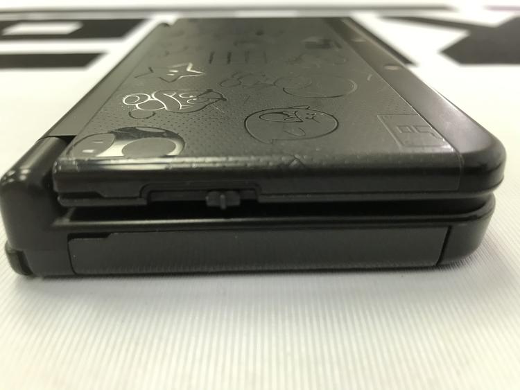 NEW NINTENDO 3DS SUPER MARIO BLACK EDITION (COMPLETE IN BOX) (usagé)