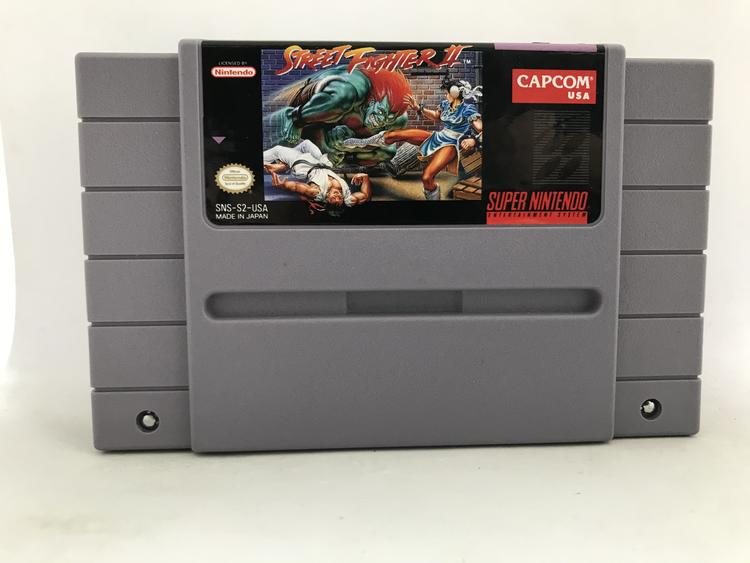 STREET FIGHTER II (COMPLETE IN BOX) (usagé)