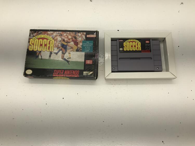 WORLD LEAGUE SOCCER (WITH BOX)