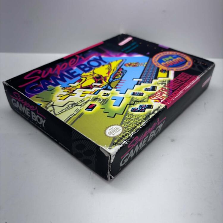 SUPER GAMEBOY (COMPLETE IN BOX) (SNES) (usagé)
