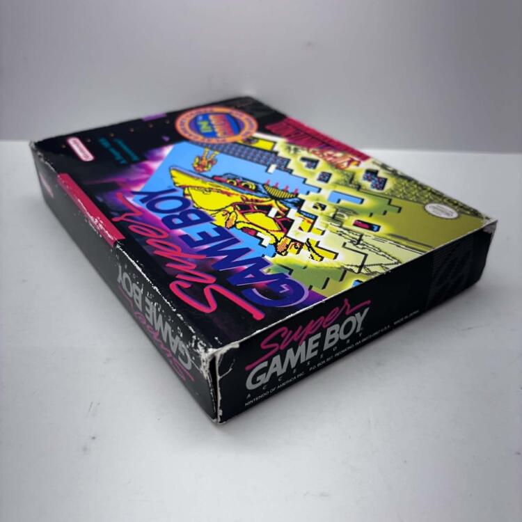 SUPER GAMEBOY (COMPLETE IN BOX) (SNES) (usagé)