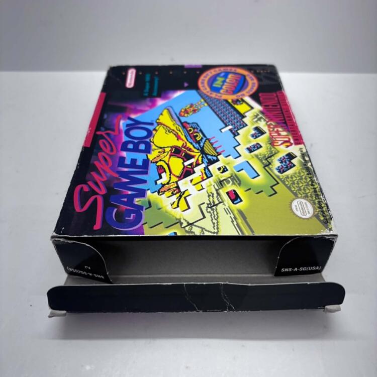 SUPER GAMEBOY (COMPLETE IN BOX) (SNES) (usagé)