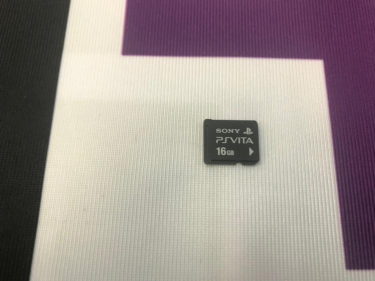 MEMORY CARD 16GB (PS VITA) (usagé)
