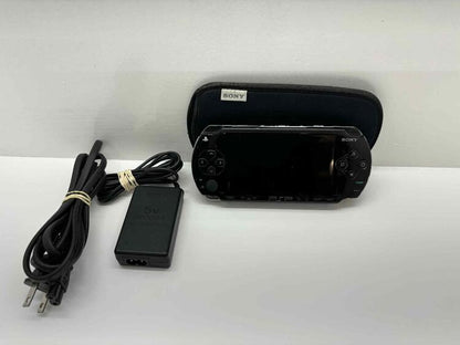 PSP 1000 BLACK + 32 MB MEMORY STICK (usagé)