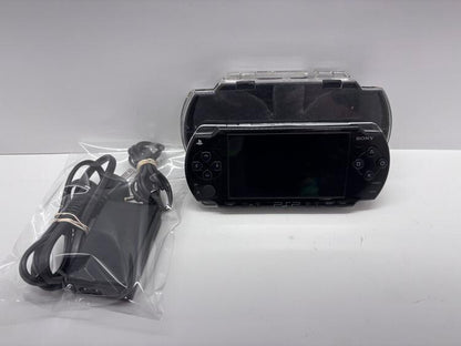 PSP 2001 Black + 2 GB Memory Stick + Case