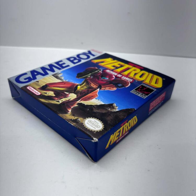METROID II RETURN OF SAMUS (COMPLETE IN BOX)