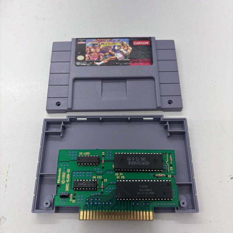 STREET FIGHTER II TURBO (COMPLETE IN BOX)