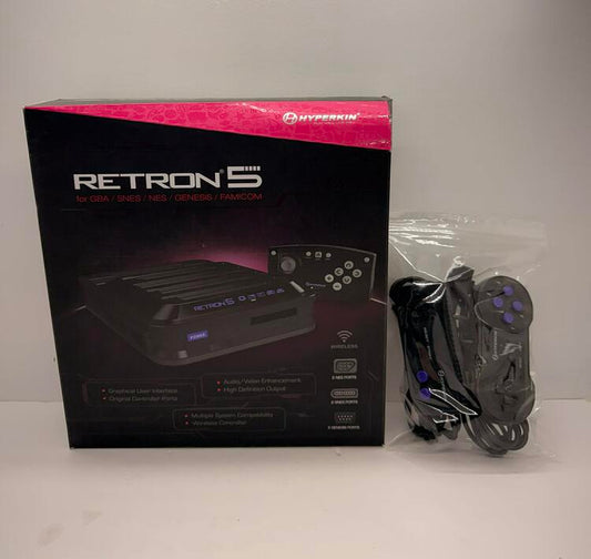 RETRON 5 + 2 CONTROLLERS HYPERKIN (COMPLETE IN BOX) (usagé)