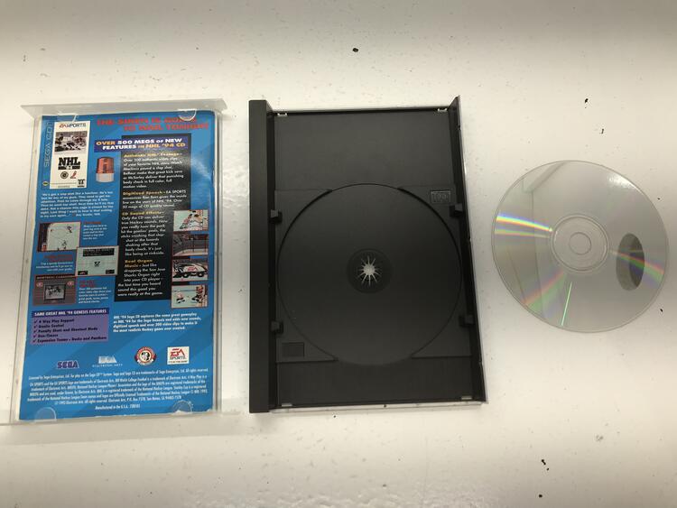 SEGA CD BILL WALSH COLLEGE FOOTBALL (COMPLETE IN BOX)