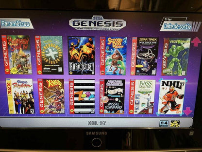 SEGA GENESIS MINI CONSOLE + 2 CONTROLLERS (CONSOLE PIRATÉ AVEC 110 JEUX) ** VOIR PHOTO (usagé)