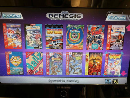SEGA GENESIS MINI CONSOLE + 2 CONTROLLERS (CONSOLE PIRATÉ AVEC 110 JEUX) ** VOIR PHOTO (usagé)