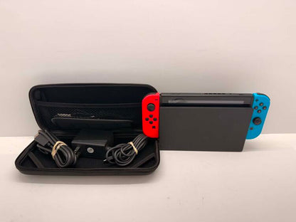 NINTENDO SWITCH MODEL 2 RED AND BLUE + CASE (usagé)