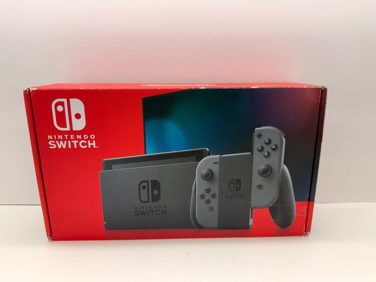 NINTENDO SWITCH MODEL 2 RED AND BLUE + CARRY CASE + 64 GB SD CARD (used)