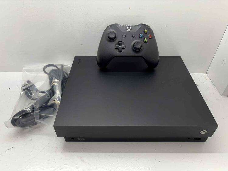 XBOX ONE X BLACK - 1TB + 1 CONTROLLER (usagé)