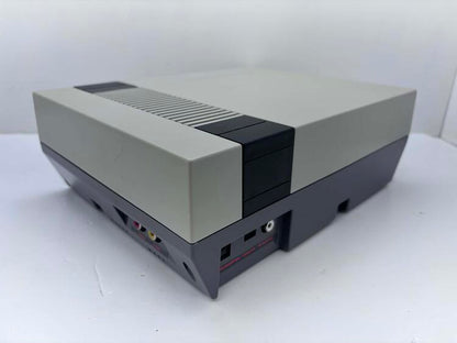 NINTENDO ENTERTAINMENT SYSTEM ACTION SET (COMPLETE IN BOX) (usagé)