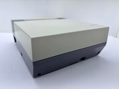 NINTENDO ENTERTAINMENT SYSTEM ACTION SET (COMPLETE IN BOX) (usagé)