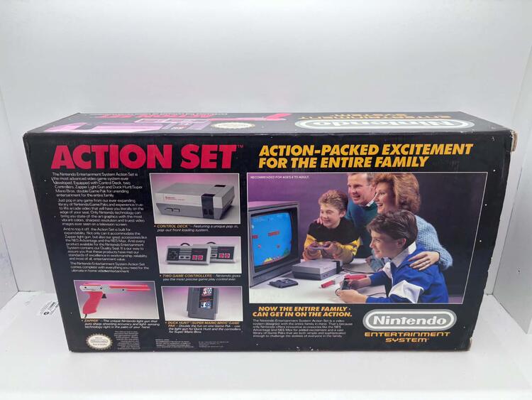 NINTENDO ENTERTAINMENT SYSTEM ACTION SET (COMPLETE IN BOX) (used)