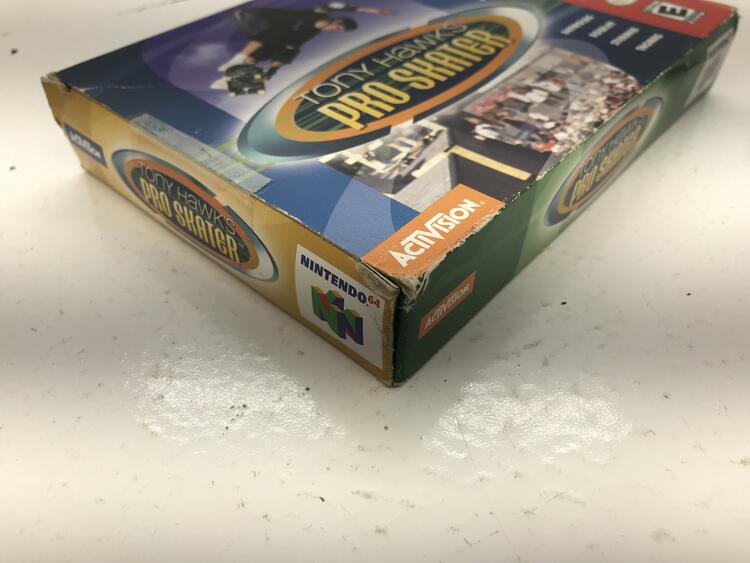 TONY HAWK'S PRO SKATER (WITH BOX)