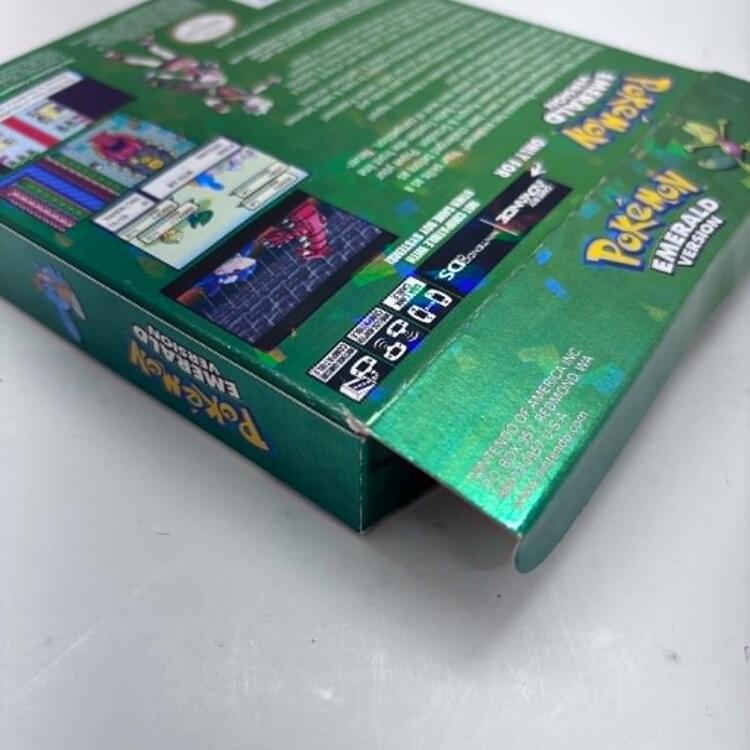 POKEMON EMERALD VERSION - NEW BATTERY (COMPLETE IN BOX)