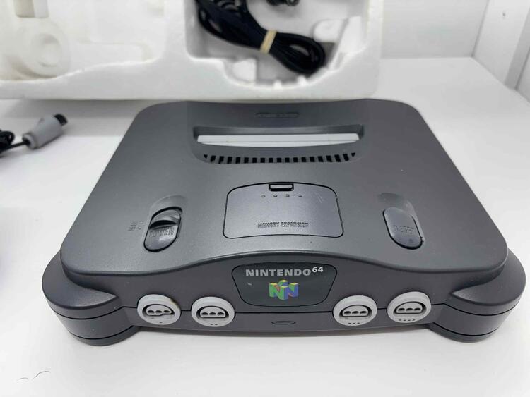 NINTENDO 64 BLACK (COMPLETE IN BOX) (usagé)