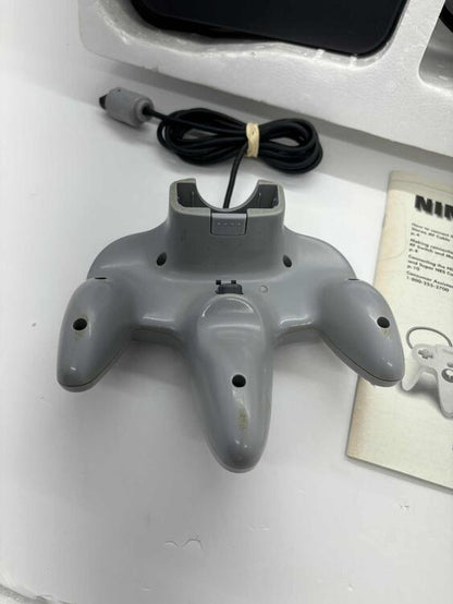 NINTENDO 64 BLACK (COMPLETE IN BOX) (usagé)