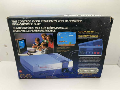 NINTENDO ENTERTAINMENT SYSTEM CONTROL DECK (COMPLETE IN BOX) (used)