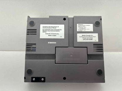 NINTENDO ENTERTAINMENT SYSTEM CONTROL DECK (COMPLETE IN BOX) (used)