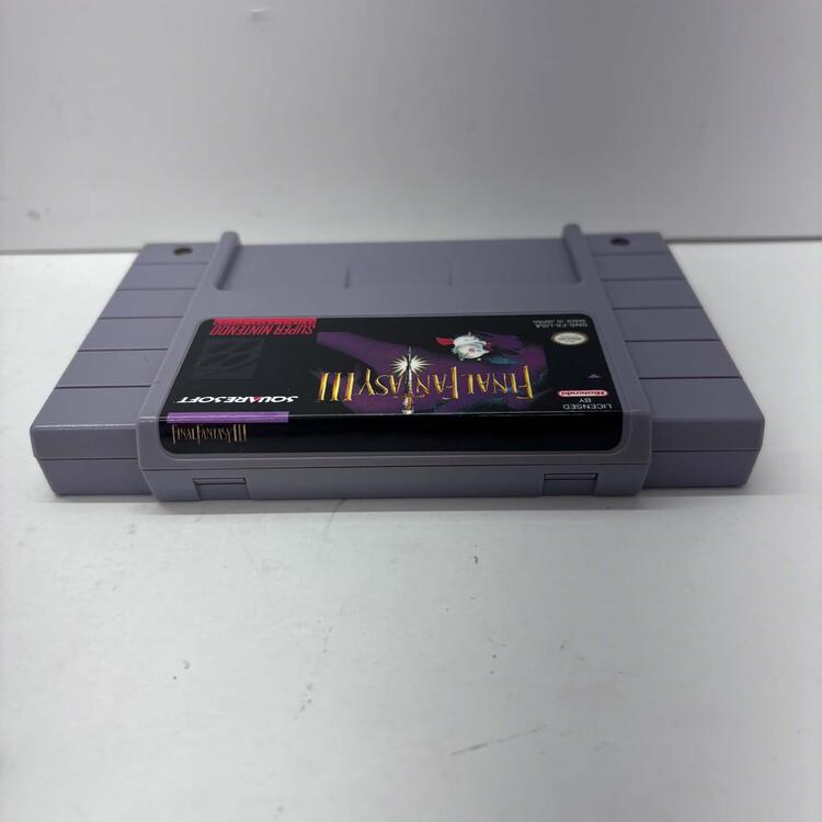 FINAL FANTASY III (COMPLETE IN BOX W/ MAP) (usagé)