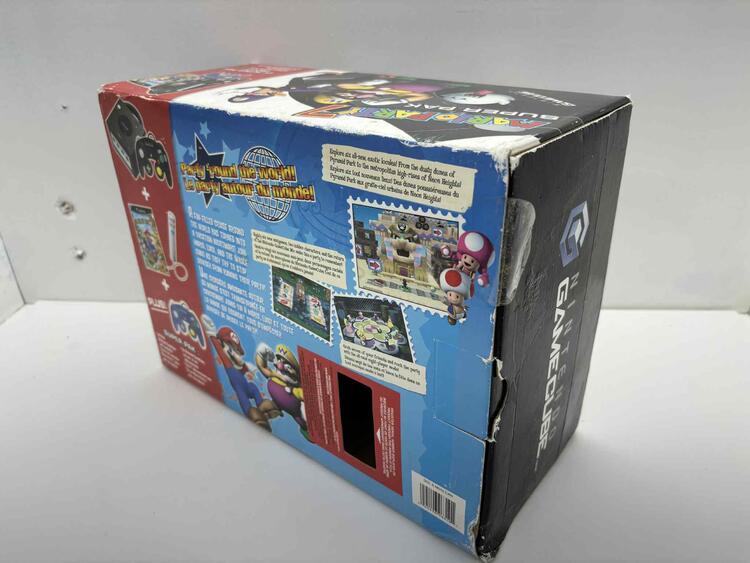 GAMECUBE JET BLACK MARIO PARTY 7 BUNDLE / 2 CONTROLLERS + MICROPHONE (COMPLETE IN BOX) (usagé)