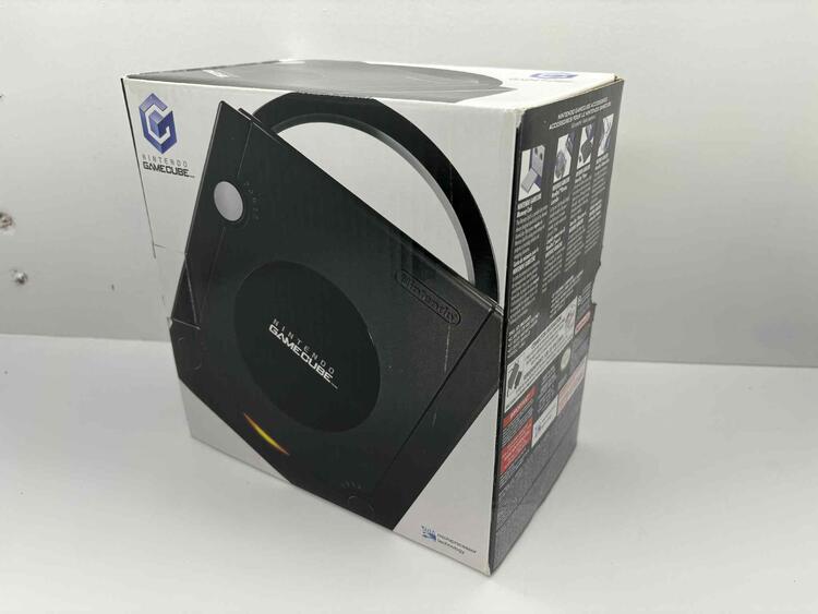 GAMECUBE JET BLACK MARIO PARTY 7 BUNDLE / 2 CONTROLLERS + MICROPHONE (COMPLETE IN BOX) (used)