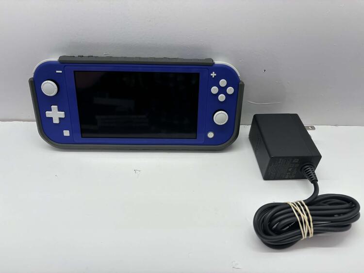 NINTENDO SWITCH LITE BLUE + CASE BUNDLE (COMPLETE IN BOX)