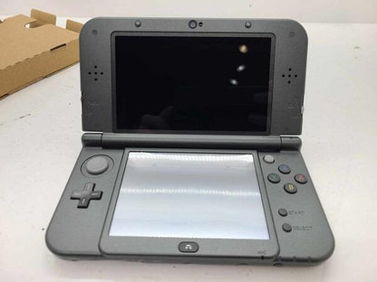 NEW NINTENDO 3DS XL BLACK (COMPLETE IN BOX) (usagé)