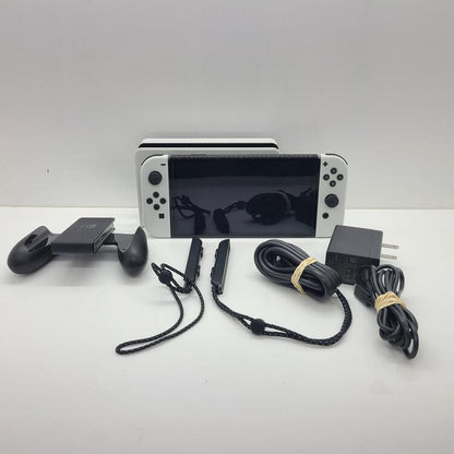 NINTENDO SWITCH OLED WHITE (WITH BOX) (usagé)