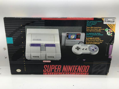 SUPER NINTENDO ENTERTAINMENT SYSTEM SUPER MARIO WORLD EDITION (COMPLETE IN BOX) (usagé)