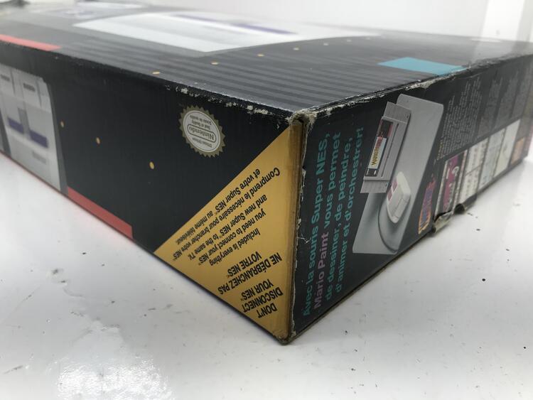 SUPER NINTENDO ENTERTAINMENT SYSTEM SUPER MARIO WORLD EDITION (COMPLETE IN BOX) (usagé)